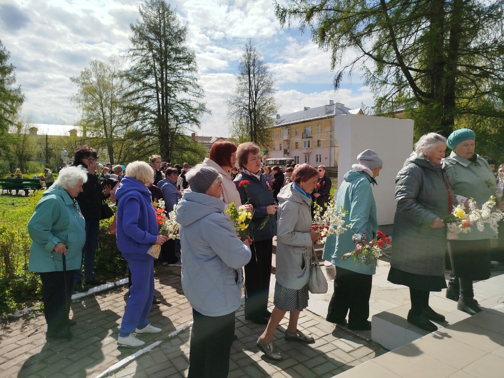 kovFdyMkwzM (1).jpg